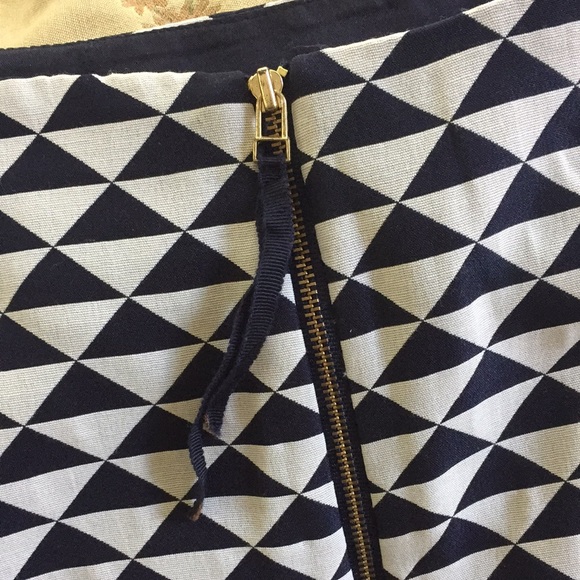 Black and white geometric patterned dress - Picture 5 of 9